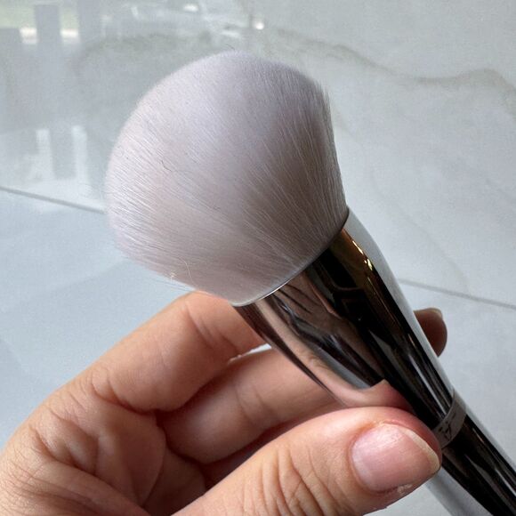 It Cometics Heavenly Skin CC+ Skin-Perfecting Brush (style: KERN0W) - Picture 3 of 4